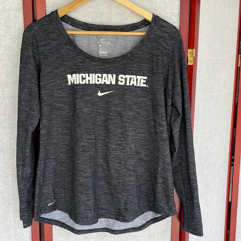 The Nike Tee Womens Large Michigan State Dri-Fit